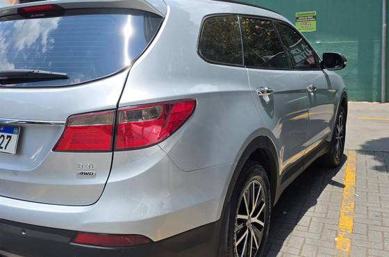 HYUNDAI GRAND SANTA FÉ 3.3 MPFI V6 4WD GASOLINA 4P AUTOMÁTICO